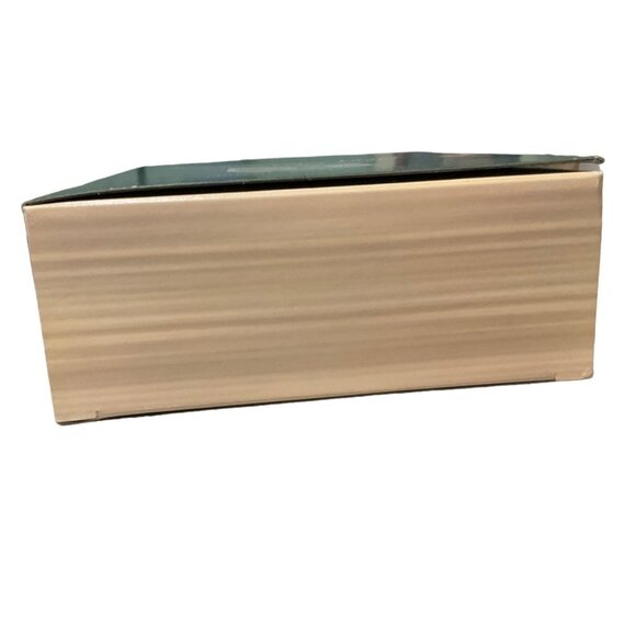 Hallmark 2002 "Santas Big Night" Membership Ornaments 4-Piece Set - Picture 7 of 7